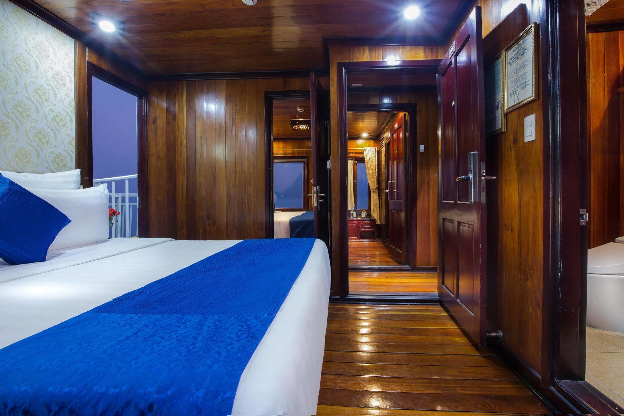 Hotel Flamingo Luxury Cruises Hạ Long Exterior foto