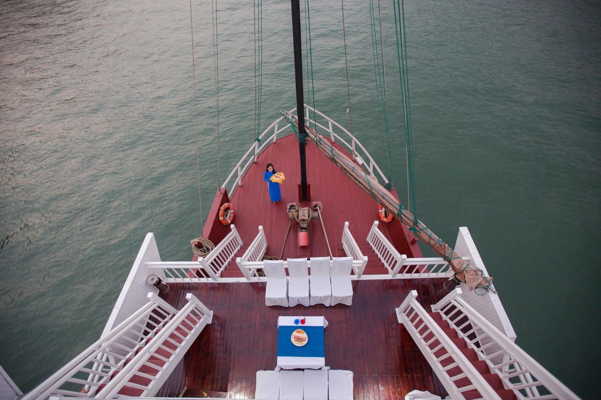 Hotel Flamingo Luxury Cruises Hạ Long Exterior foto