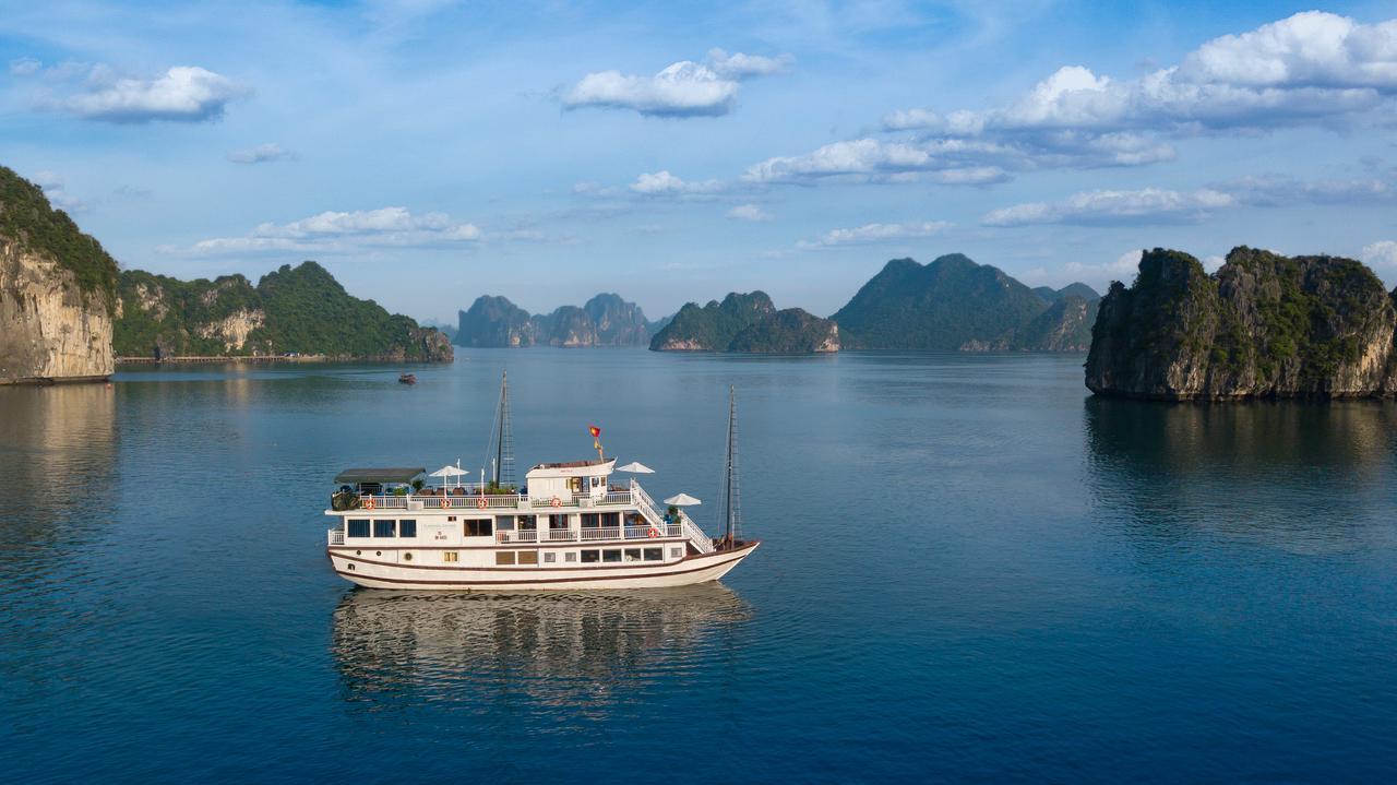 Hotel Flamingo Luxury Cruises Hạ Long Exterior foto