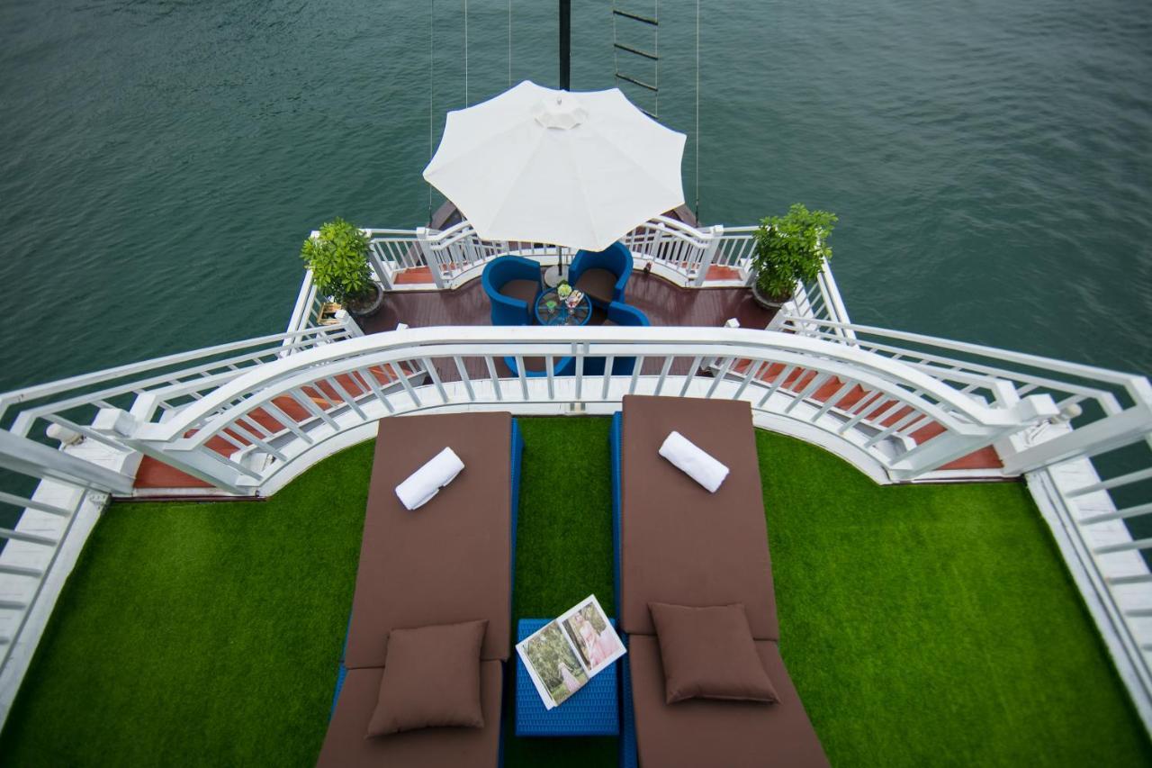 Hotel Flamingo Luxury Cruises Hạ Long Exterior foto