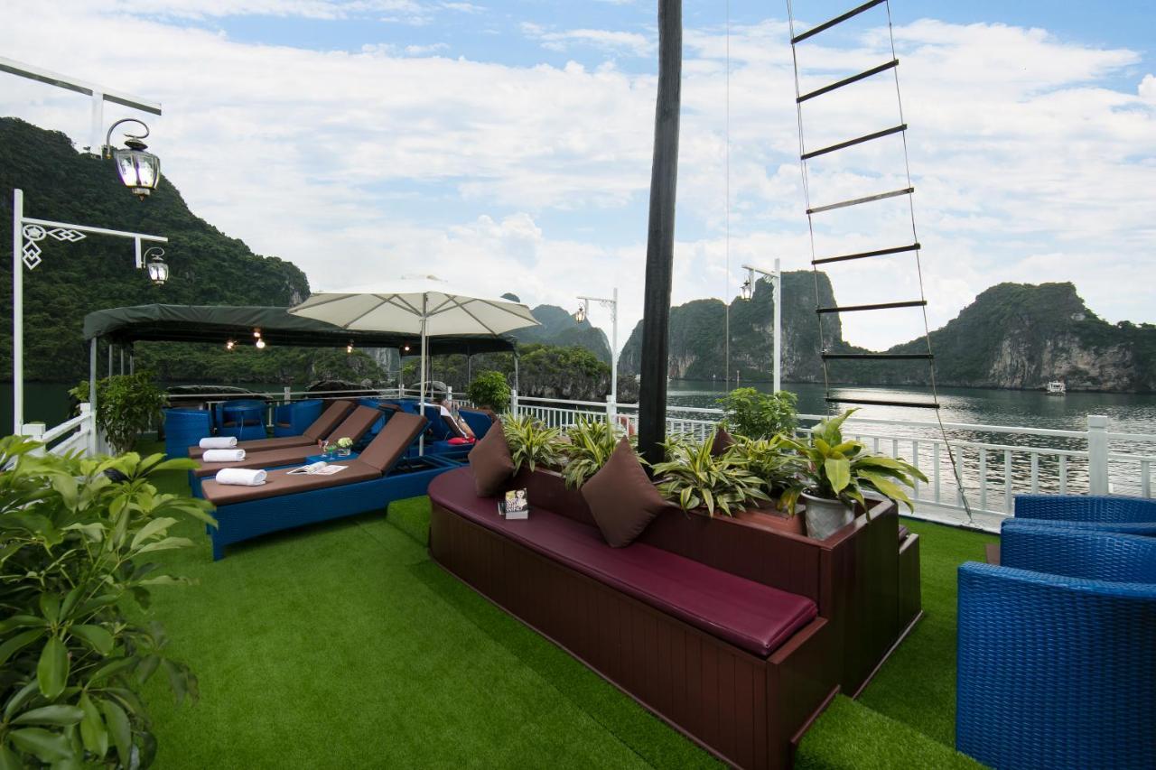 Hotel Flamingo Luxury Cruises Hạ Long Exterior foto