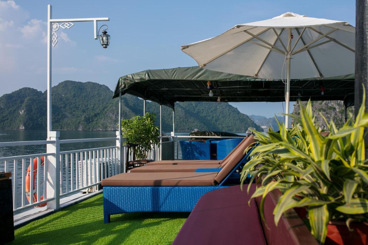 Hotel Flamingo Luxury Cruises Hạ Long Exterior foto